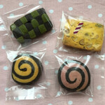 Manisu Manisu - 市松模様抹茶、パンプキン110円
                        うずまき80円