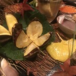 御料理 無窮 - 八寸　栗、つぶ貝、鰆、筋子、あん肝、シメジ、煮凝り
