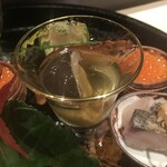 御料理 無窮 - 八寸　栗、つぶ貝、鰆、筋子、あん肝、シメジ、煮凝り