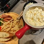 個室居酒屋 晴れのちけむり、ときどきちいず。 - 「ふわふわチーズの燻製チーズフォンデュ」1,480円