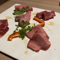 近江うし 焼肉 にくTATSU 青山本店 - 