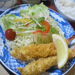 Sushi kappo shiyokutsuu - サックサクのエビフライ