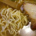 香港珍味 - 香港珍味 ＠西葛西 ラーメンの縮れ中太麺と焼豚