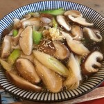 さか本 そば店 - 京風あんかけ生シイタケ蕎麦。美味い