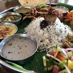 南インド料理 マリアラム - ランチミールスCセット、ジーラライス カレー側からアップ