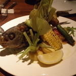 トラットリア スペランツァ エッセ - イサキ　丸ごと一本　香草ロースト