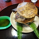 虎屋 壺中庵 - Ｃ－６．土瓶蒸し？変わってます