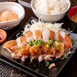 肉もつ屋 神坊 - 炭火焼きトンテキ定食