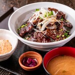 肉もつ屋 神坊 - 純レバ丼定食