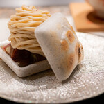 WAGYU 日山 - 茶菓子 栗の最中アイス