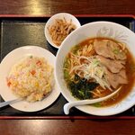 Jouki - 味噌ラーメン＋ミニチャーハン ¥780