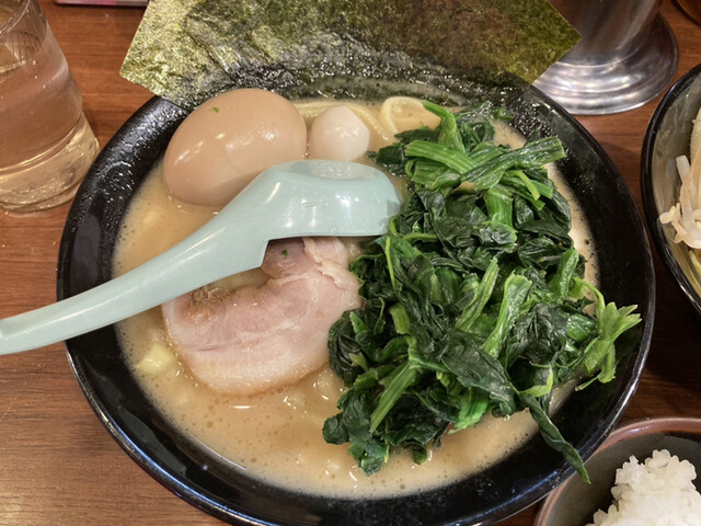 横浜家系ラーメン 池袋商店 池袋 ラーメン 食べログ 横浜家系ラーメン 池袋商店 池袋 ラーメン 食べログ