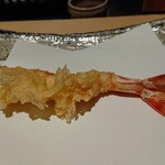 にい留 - 最初の海老は何もつけずそのままで、長崎の車海老