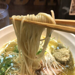 柳麺 呉田 - 麺リフト