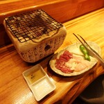 Izakaya Chikurin - 地鶏七輪焼き（胸肉、もも肉）