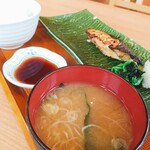 菜々家 - 銀ひらすの西京焼き定食。