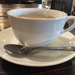 カフェ&キッチン ドリトル - ランチCセット（税込　1,550円）評価＝○、飲み物：カフェオレ