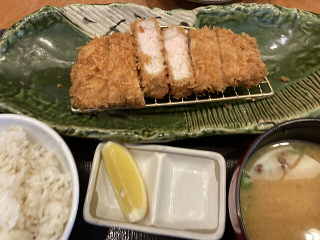 山かつ 屋島店 春日川 とんかつ 食べログ 山かつ 屋島店 春日川 とんかつ 食べログ