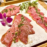 焼肉 龍園 西中洲店 - 