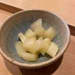 すし処 睦月 - ガリ