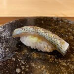 すし処 睦月 - 小鰭