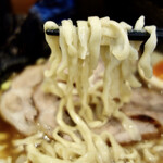 中華そば 葉山 - ピロピロ青竹打ちの麺