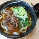 手打うどん こみや - 肉うどん（並）550円