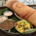 南インド料理 マリアラム - マサラドーサセット カレー側 アップ