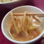 つけ麺 ボンズ - 麺の味を素直に感じられる点と、玉子のまったり感が良い。