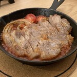 Reko Do Kafe Ando Ba- Mikishingu - 地中海トマトソースのポークソテー
