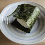 Ajisai Baiten - 鮭おにぎり(130円・麺とセットで120円)