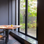 ア・ターブル - 