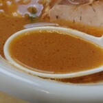 らーめん屋 幸来軒 - 豚骨ベースのこっさり味噌スープ