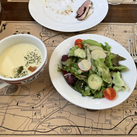 ビストロ・ミル・プランタン - 紅あずまのスープとサラダ