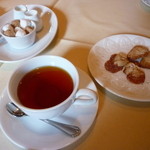 ル･クール - ＜2012年7月＞紅茶と小菓子