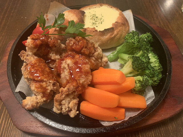 7種のチーズフォンデュ食べ放題とシカゴピザ 名古屋チーズキッチン 名駅太閤口店 名古屋 ダイニングバー 食べログ 7種のチーズフォンデュ食べ放題とシカゴピザ 名古屋チーズキッチン 名駅太閤口店 名古屋 ダイニングバー 食べログ