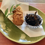 三春 - 「蟹クリームコロッケとひじきの煮物」