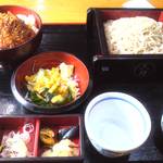 ソースかつ丼そばセット