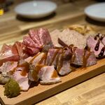 ピッツァ&タパス レガーメ - 