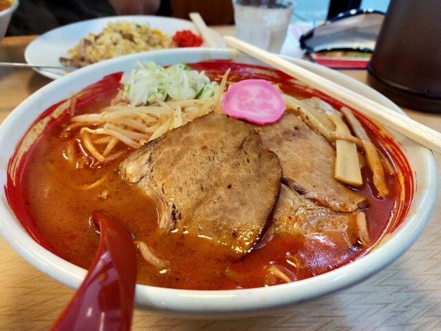 ラーメンさんぱち 豊平川店 学園前 札幌 ラーメン 食べログ