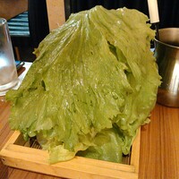 しゃぶしゃぶ・創作料理居酒屋 豚吟 栄店 - ある意味、主役のレタス(^o^)…写真は４人前でしょうか。結局10人前ぐらい頼んだような(´∀｀*)ｳﾌﾌ