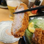 とんかつ 鉄 - 肉汁が凄い