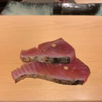 鮨 はしもと - 燻製にした鰹