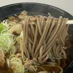 コンビニ&ランチ マスコ - ちゃんとした、コシのある麺。安くてもしっかり美味しいのが嬉しいですね。(^-^)