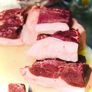 取り分け不要 一人一皿の安心コース 周りで誰も食べたことがないような驚きのジビエ料理を召し上がりたい方へ 脂ののったひぐま肉のステーキ など 究極 ジビエコース お料理のみ 飲み放題は別料金です ジビエ料理 あまからくまから 人形町 居酒屋 食べログ 取り分け不要 一人一皿の安心コース 周りで誰も食べたことがないような驚きのジビエ料理を召し上がりたい方へ 脂ののったひぐま肉のステーキ など 究極 ジビエコース お料理のみ 飲み放題は別料金です ジビエ料理 あまからくまから 人形町 居酒屋 食べログ