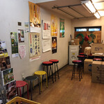 アジェ 松原本店 - 待合室