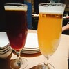 クラフトビール×チーズ＆肉バル Rotie - ドリンク写真:右  九州CRAFT日向夏  800円  左  いわて蔵みちのくレッドエール  800円