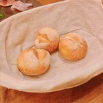 ビストロ コパン - 2020.10.30 自家製パン