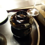 銀座うかい亭 - 食事：ジュンサイ赤だし