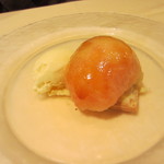 Riche - デザート・桃のキャラメリゼのタルト